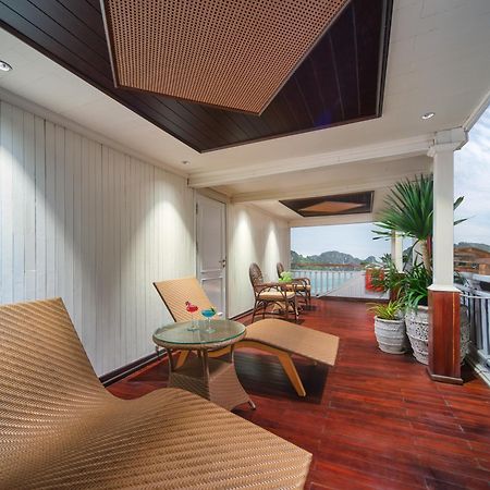 Отель Signature Royal Halong Cruise Халонг Экстерьер фото