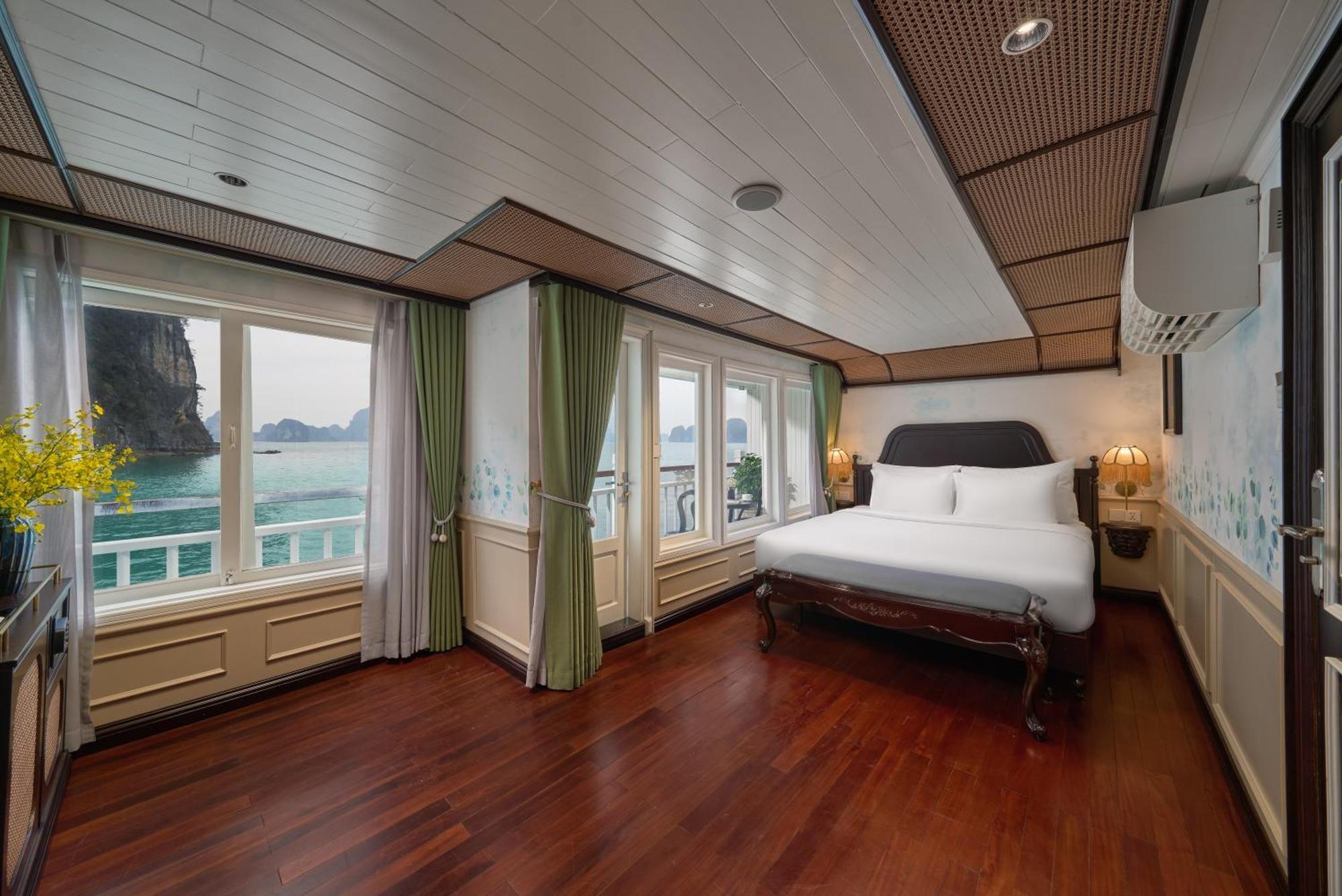Отель Signature Royal Halong Cruise Халонг Экстерьер фото
