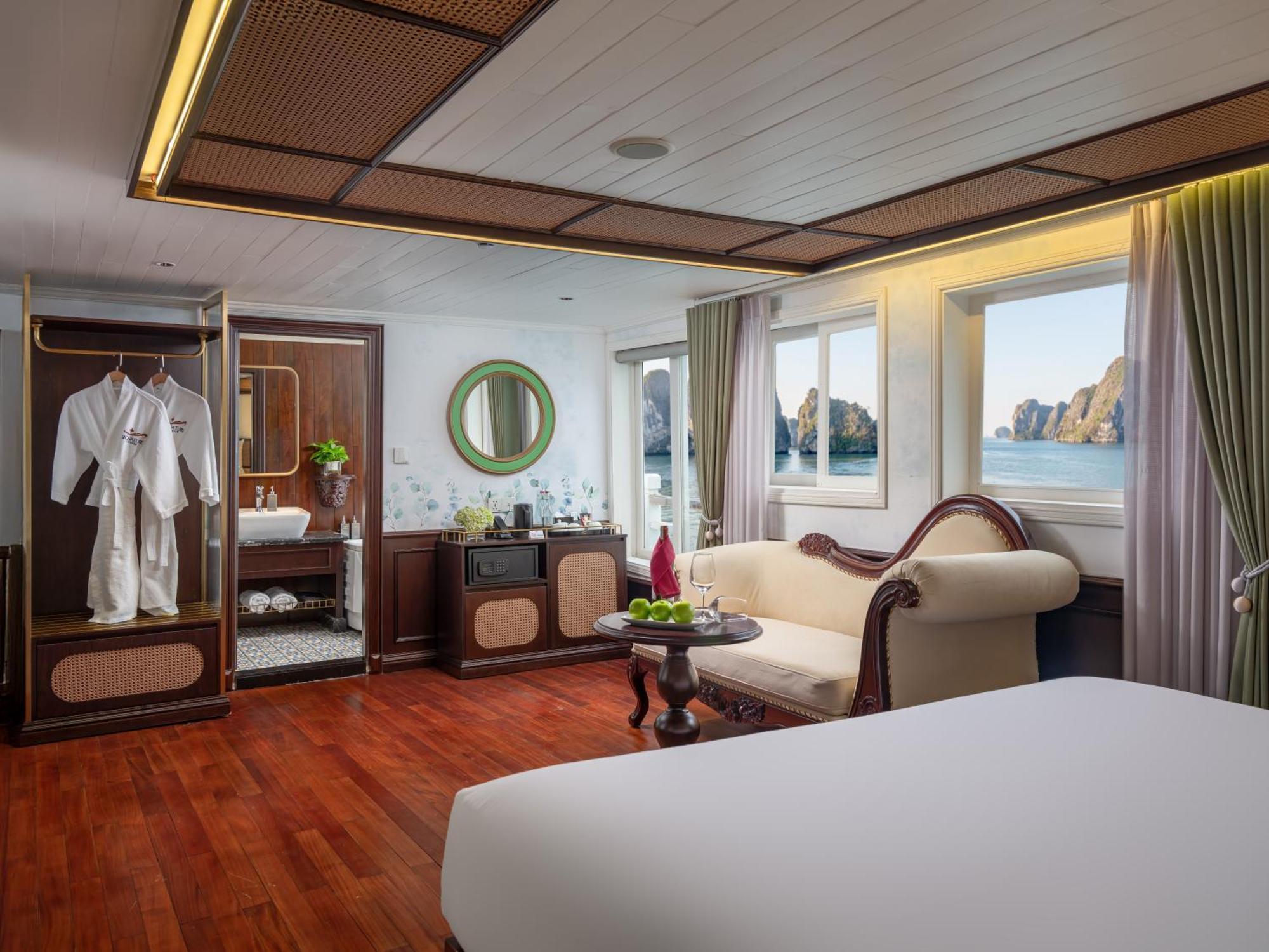 Отель Signature Royal Halong Cruise Халонг Экстерьер фото